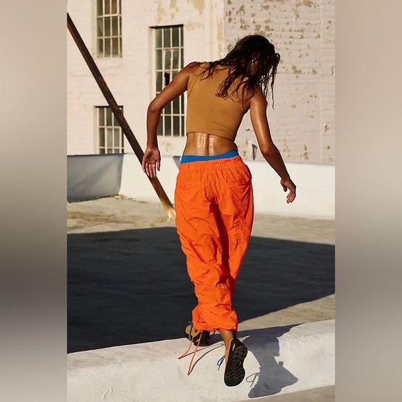 NWT FREE PEOPLE Movement In The Wildflowers Pants In Blood Orange - Picture 2 of 14